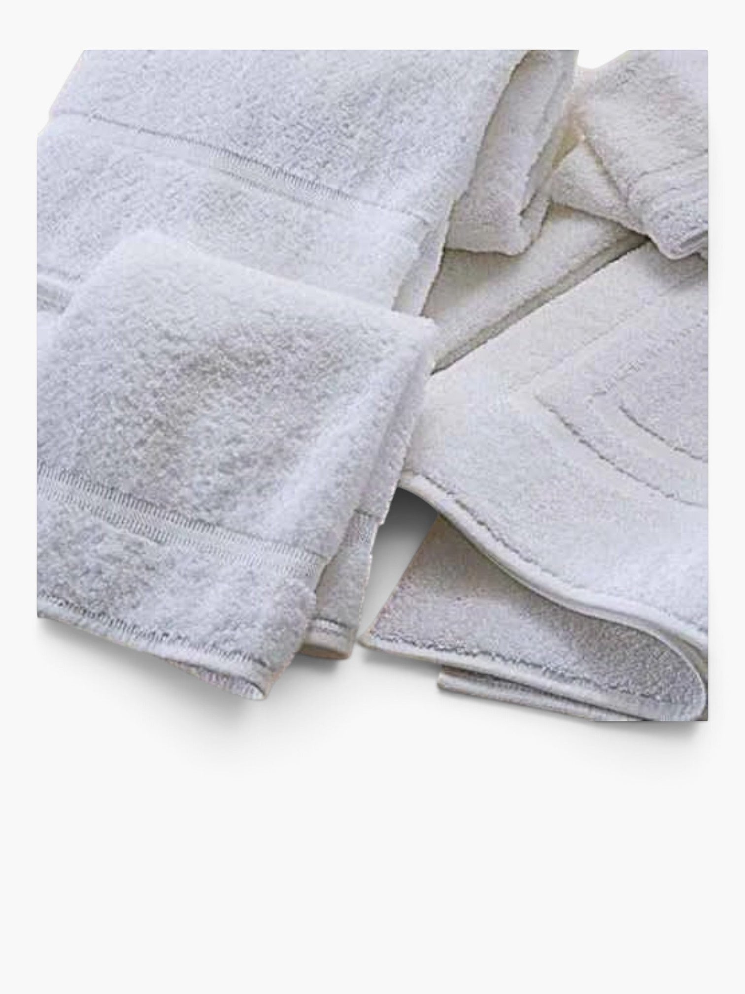 Valiant Products Sovereign white cotton bath mats with traditional dobby border design for hospitality use