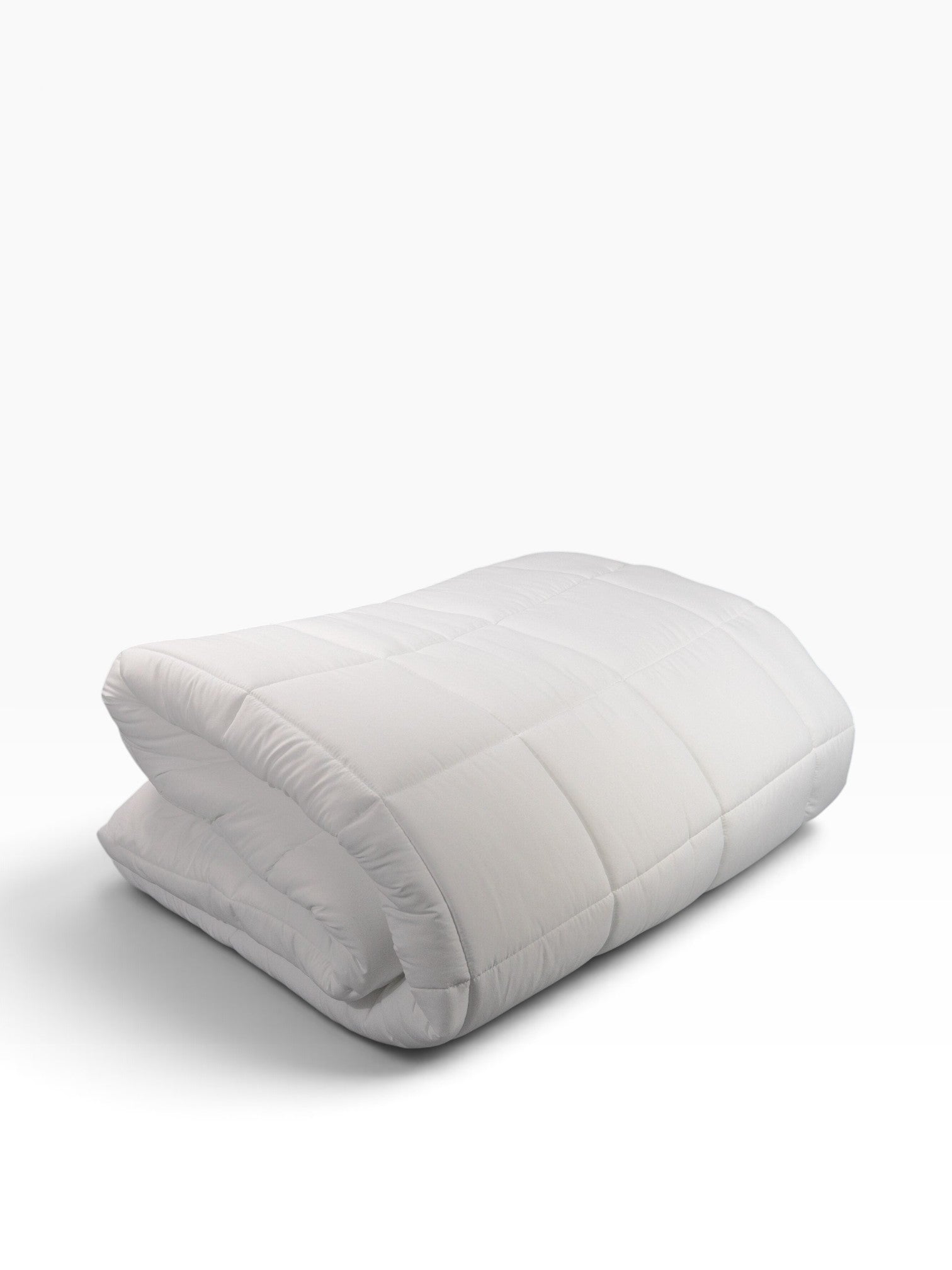 Valiant Products white down alternative comforter with 8-inch box stitching and soft polyester-cotton shell