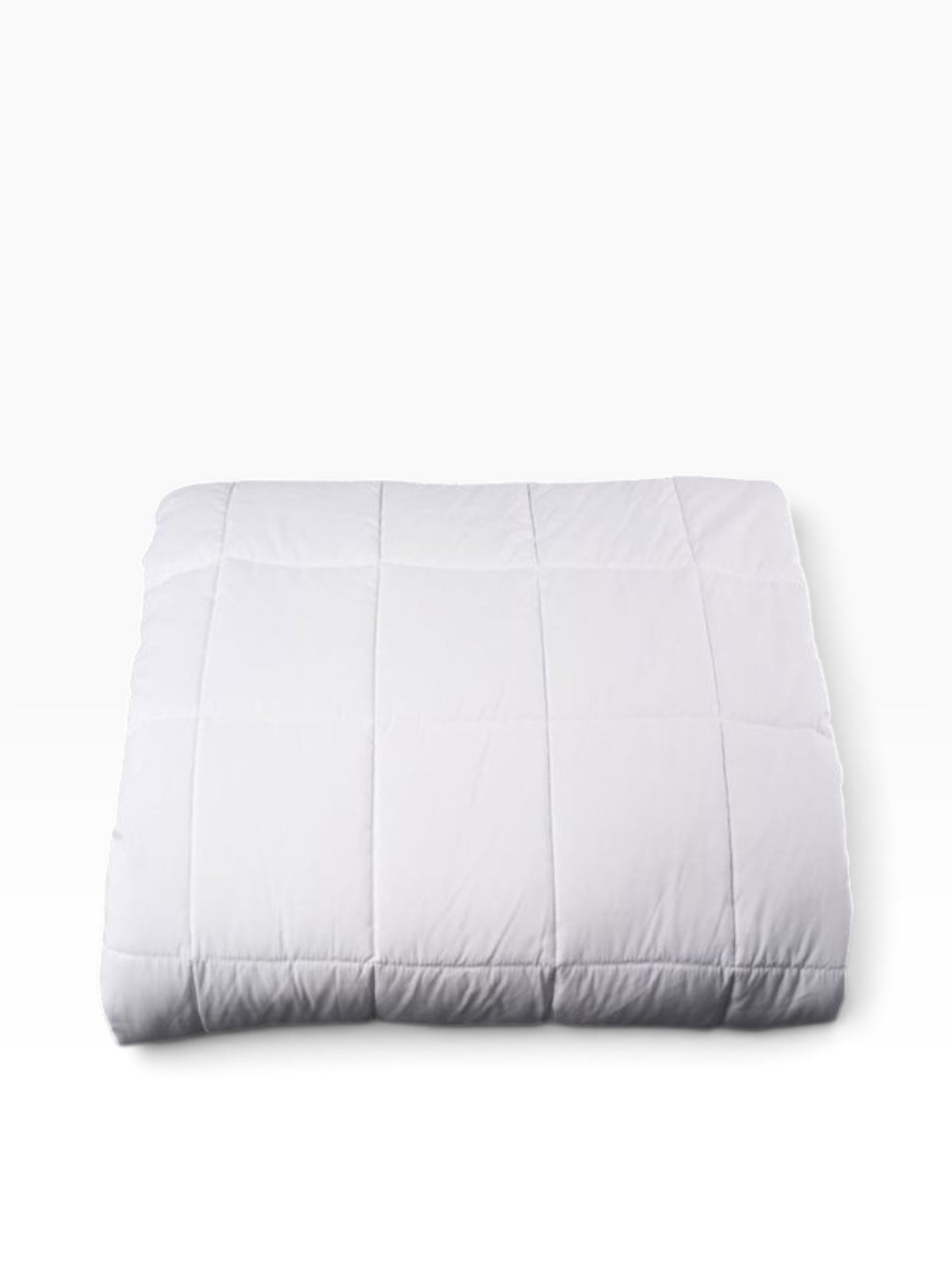 Valiant Products white down alternative comforter with 8-inch box stitch quilting and soft poly-cotton shell.