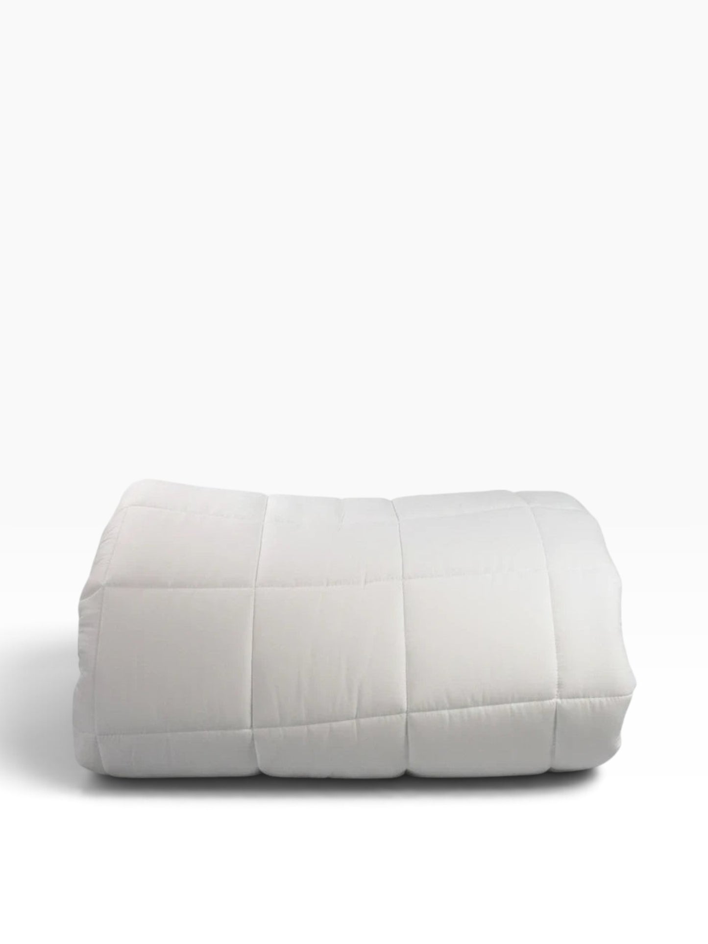 Valiant Products white quilted down alternative microfiber blanket with box stitch design for hospitality use.