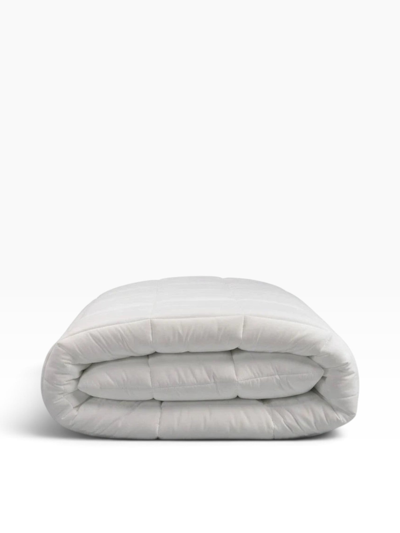 Valiant Products Ultra Touch white quilted down alternative microfiber blanket with box stitch design